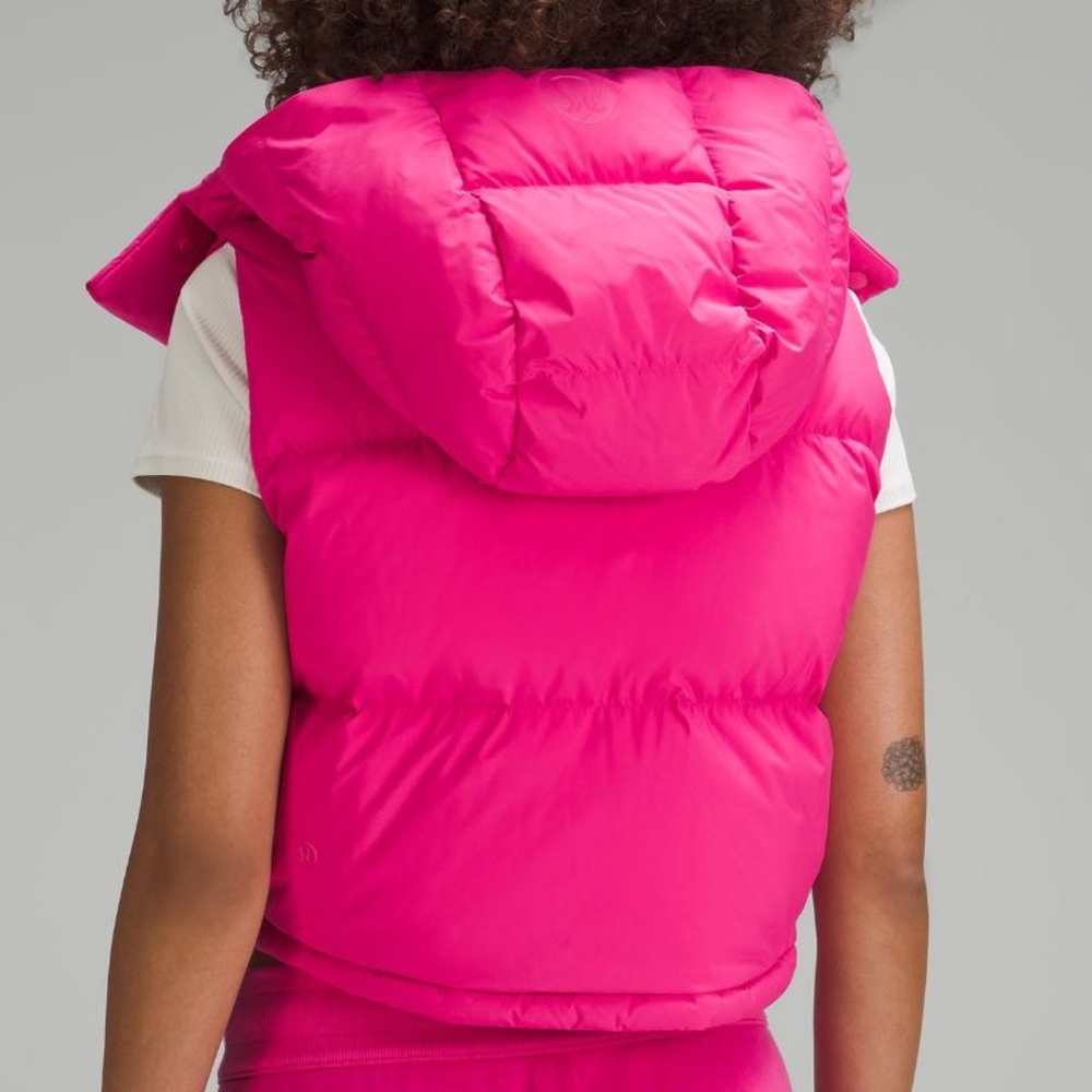 Size 8 cropped puffer vest